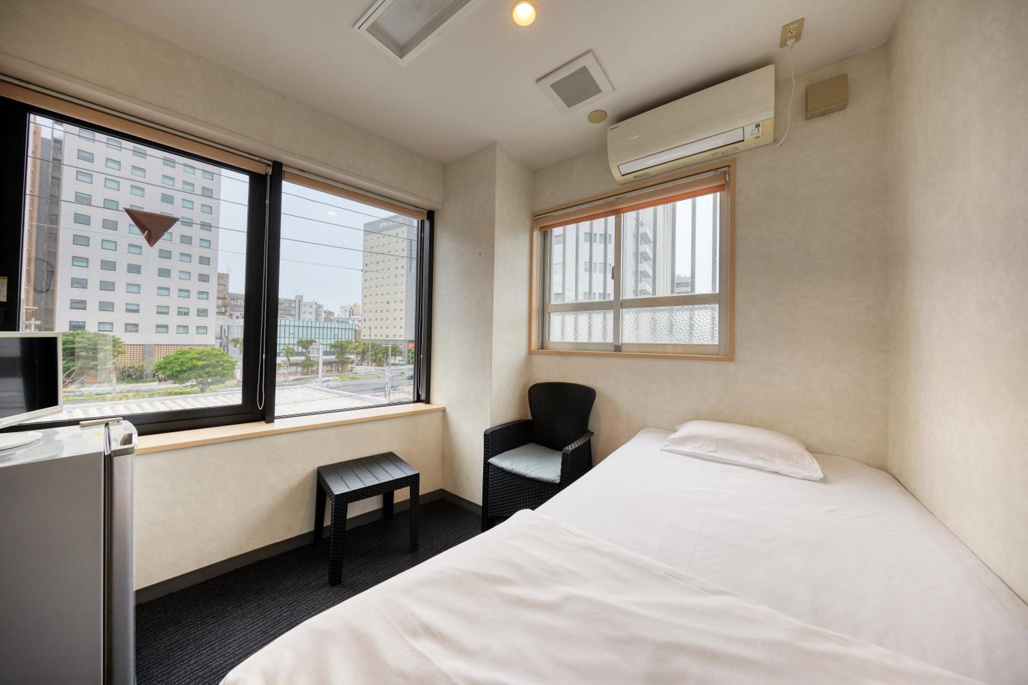 Guest House Grand Naha Exterior foto